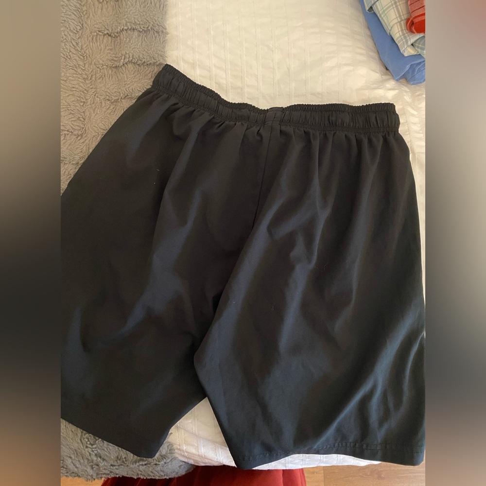 Atletic shorts - Picture 2 of 3